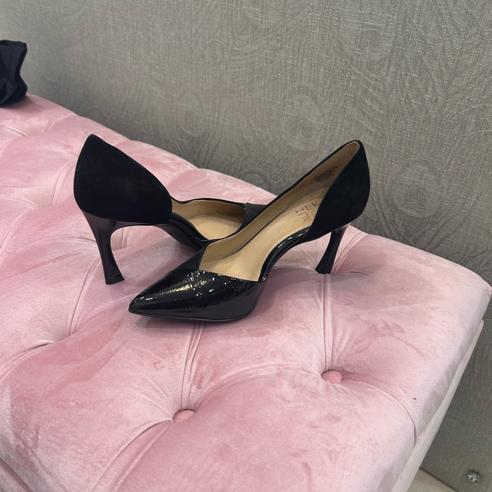 Naturalizer leather /suede heels